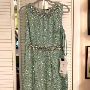 Mac Duggal style 10839 size 6 Mint beaded formal gown.